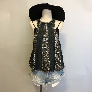 URBAN OUTFITTERS TOP